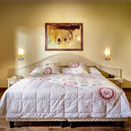 Hotel Cruccùris