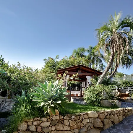 Cruccùris Hotel